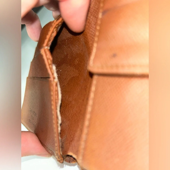 Louis Vuitton Monogram Bifold Wallet - Picture 10 of 16